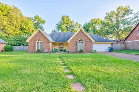7383 Shire Oaks Cv Memphis, TN 38125