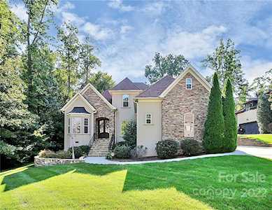 346 Treetops Dr Stanley, NC 28164