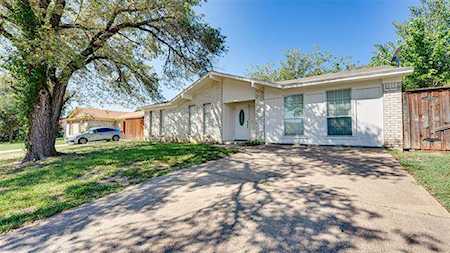 416 Hastings Drive Cedar Hill, TX 75104
