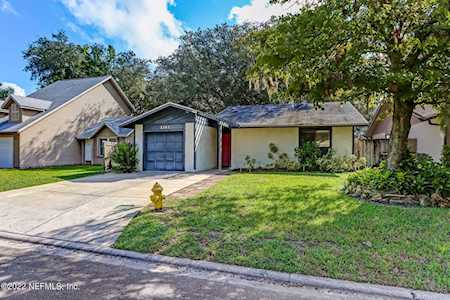 2263 Fairway Villas LN N Atlantic Beach, FL 32233