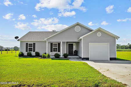 105 Buckskin Drive Pollocksville, NC 28573
