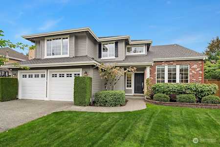 23704 NE 24th Place Sammamish, WA 98074