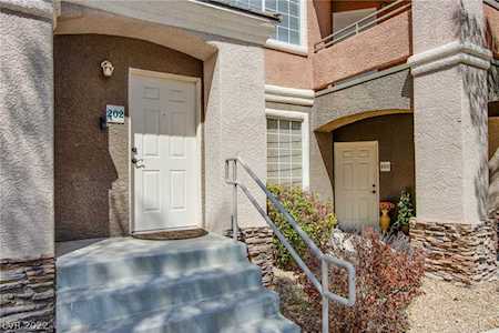 1505 Truett St #202 Las Vegas, NV 89128
