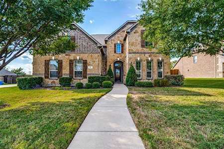 8111 Lake Valley Court Rowlett, TX 75089