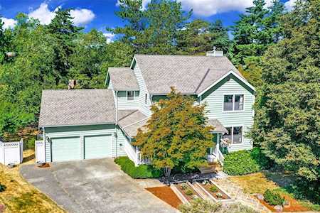 1715 140th Ln SE Bellevue, WA 98007