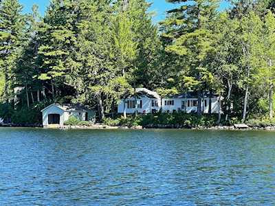 106 Fernwood Point Rd Sunapee, NH 03782
