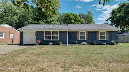 4126 Hillbrook Dr Louisville, KY 40220