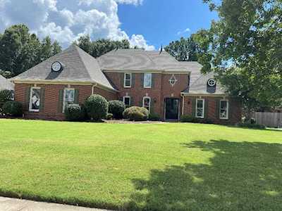 9037 E Grovelawn Cv Germantown, TN 38139