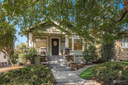 4217 Corliss Ave N Seattle, WA 98103