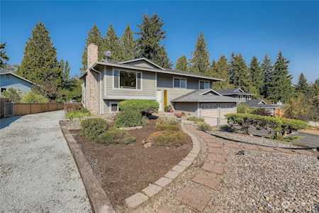 6607 192nd Place SW Lynnwood, WA 98036