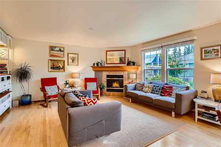 26216 233rd Ct SE Maple Valley, WA 98038