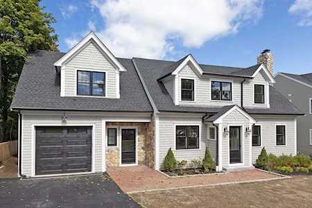 7 Summit Dr Hingham, MA 02043