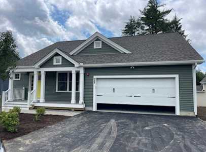 71 Three Ponds Dr #39 Brentwood, NH 03833
