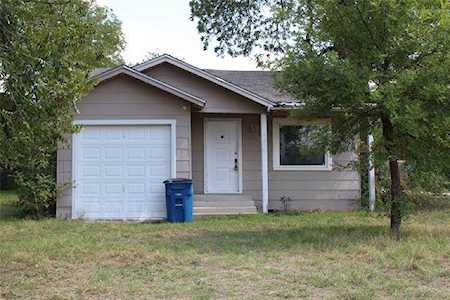 113 Pine Street Clyde, TX 79510