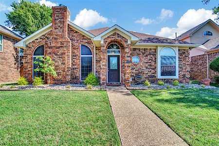 1702 High Pointe Lane Cedar Hill, TX 75104