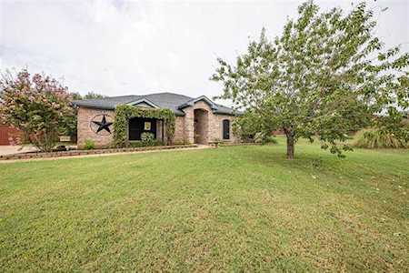 3219 Meandering Way Granbury, TX 76049