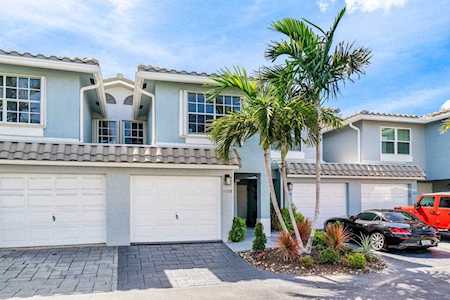 1028 Jeffery Street Boca Raton, FL 33487