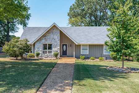 1551 Poplar Ridge Dr Memphis, TN 38120