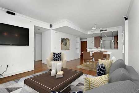 325 7th Avenue #1701 San Diego, CA 92101