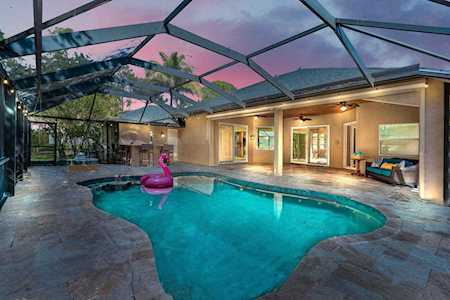 14918 N 97th Road The Acreage, FL 33412