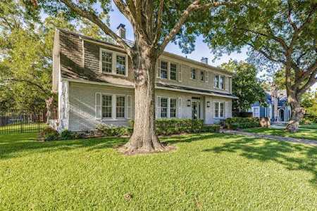 701 Sycamore Street Waxahachie, TX 75165