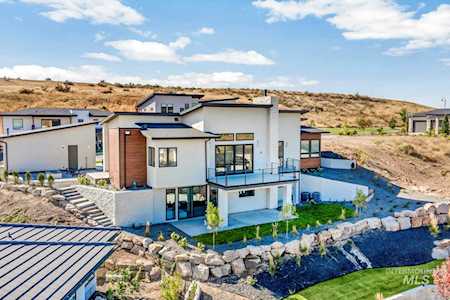 1232 E Highland View Dr. Boise, ID 83702