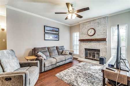 1108 Quail Valley Lane #121 Arlington, TX 76011