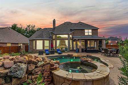 6784 Lakefront Drive Grand Prairie, TX 75054