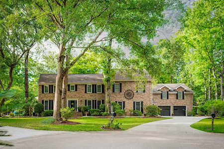 960 Charter Ct Mount Pleasant, SC 29464