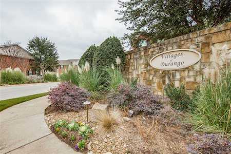 2204 Sandshell Street Bedford, TX 76021