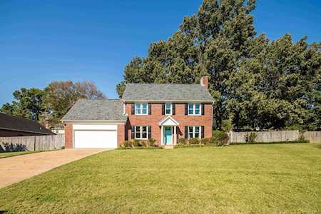 897 Wood Cv Collierville, TN 38017