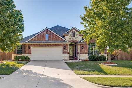 1018 Wooded Creek Drive Cedar Hill, TX 75104