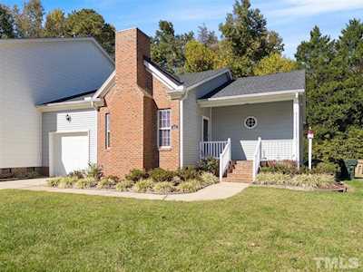 404 Grand Pointe Drive #701 Garner, NC 27529