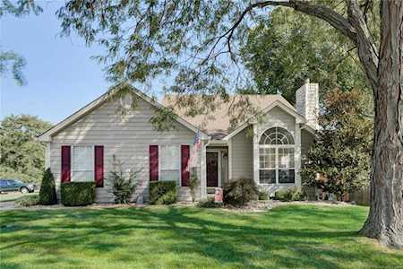 1052 Johanna Dr Ballwin, MO 63021