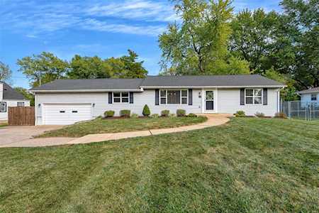 113 Hutchinson Rd Ellisville, MO 63011