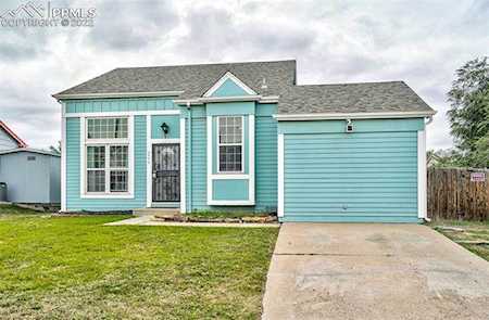 2520 Clarendon Drive Colorado Springs, CO 80916