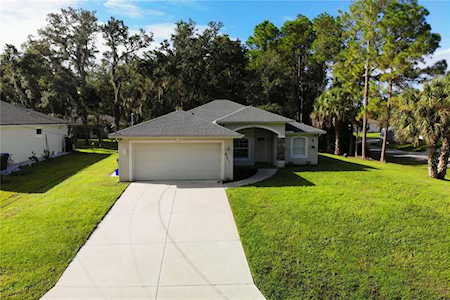 8371 Eggelstom Ave North Port, FL 34291