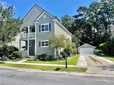 17 Ashley Crossing Dr Bluffton, SC 29910