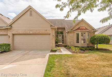 20280 Millville Macomb, MI 48044