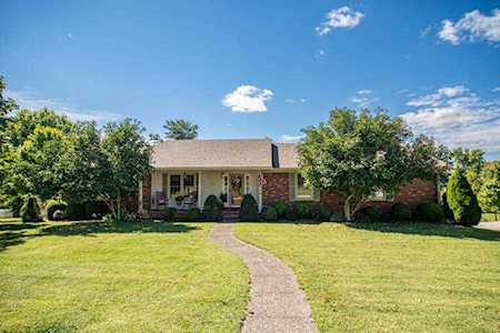 2 Stoney Brook Dr Winchester, KY 40391