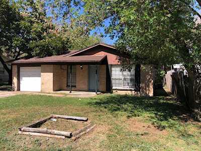 8220 Redonda Street White Settlement, TX 76108