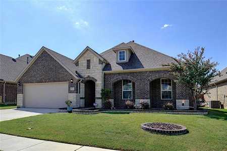 2016 Simmental Road Fort Worth, TX 76131