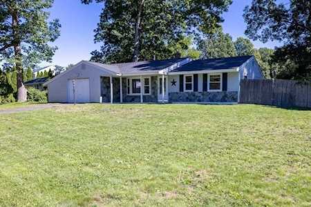 236 Maureen Road Bellingham, MA 02019