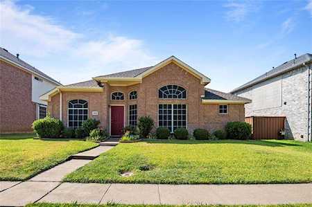 1408 Stone Canyon Way Lewisville, TX 75067