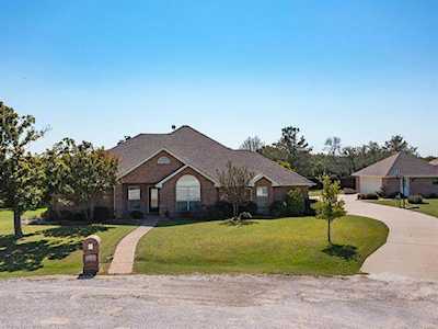 102 Pleasant Court Willow Park, TX 76087