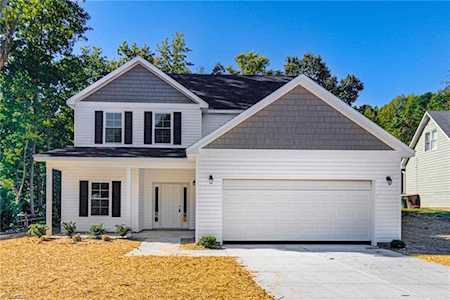 1707 Ambleside Court Greensboro, NC 27407