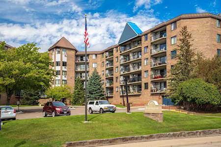 2601 Kenzie Terrace #318 Saint Anthony, MN 55418