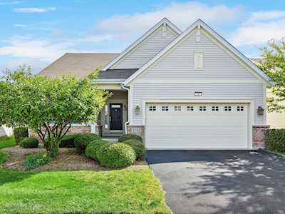 3767 Idlewild Ln Naperville, IL 60564