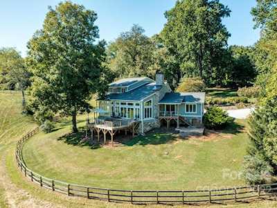 98 Booter Rd Fairview, NC 28730