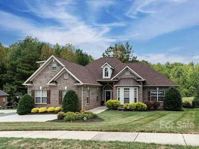 2014 Ivy Pond Ln Indian Trail, NC 28079